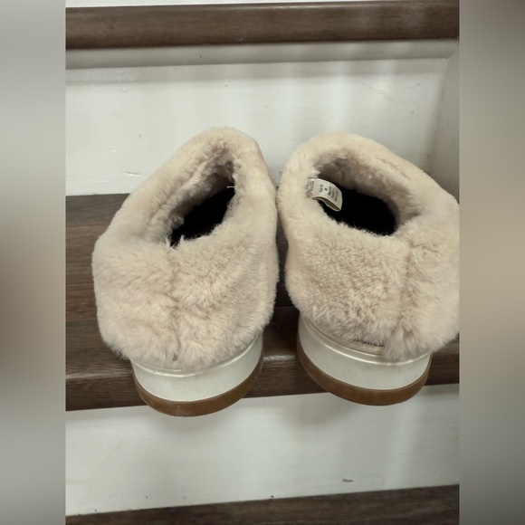 BLONDO Suri Tan WATERPROOF Faux Suede Slip On Shoe - Size 8 - Picture 7 of 13